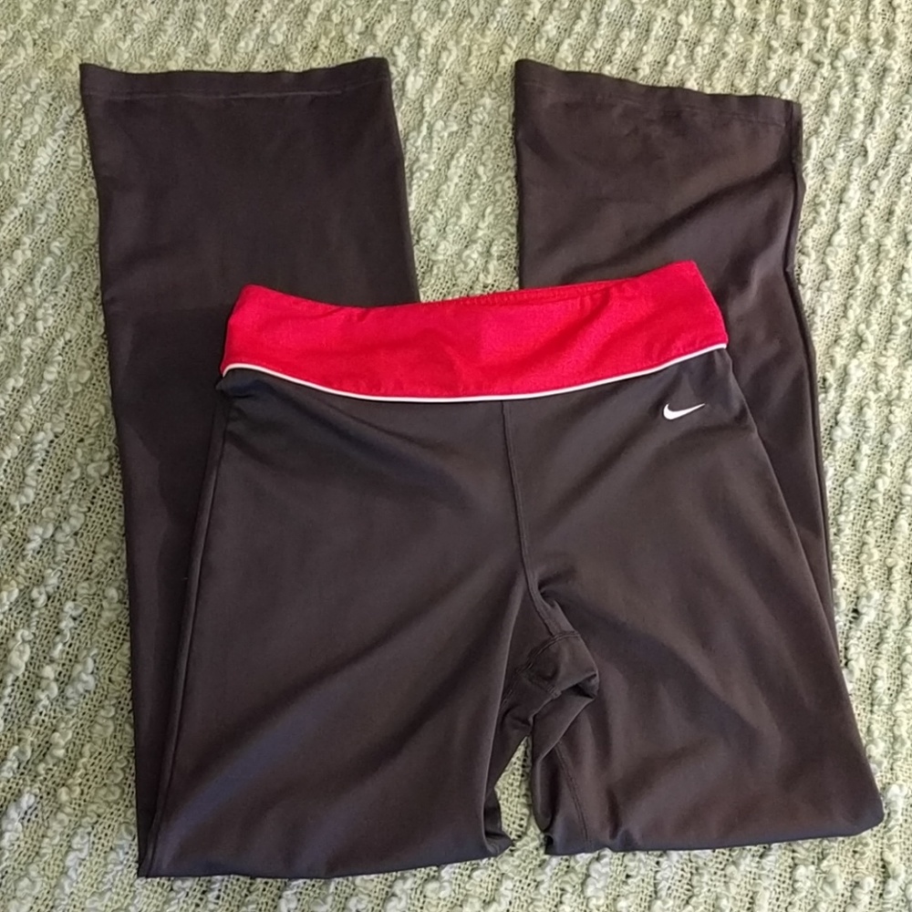 5x$25! Nike Yoga Pants